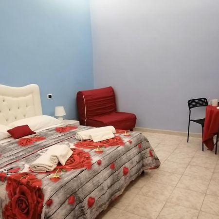 Francesco Home نابولي المظهر الخارجي الصورة